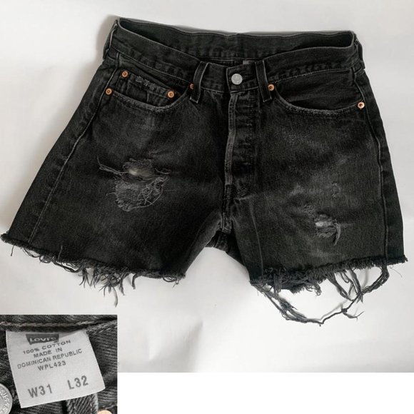 Distressed Levi's Shorts - Picture 4 of 4